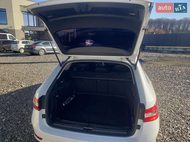 Універсал Skoda Superb 2018 в Мукачевому