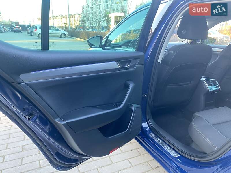 Ліфтбек Skoda Superb 2017 в Ужгороді