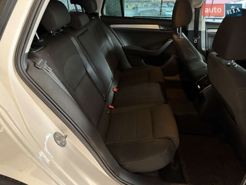 Універсал Skoda Superb 2018 в Івано-Франківську