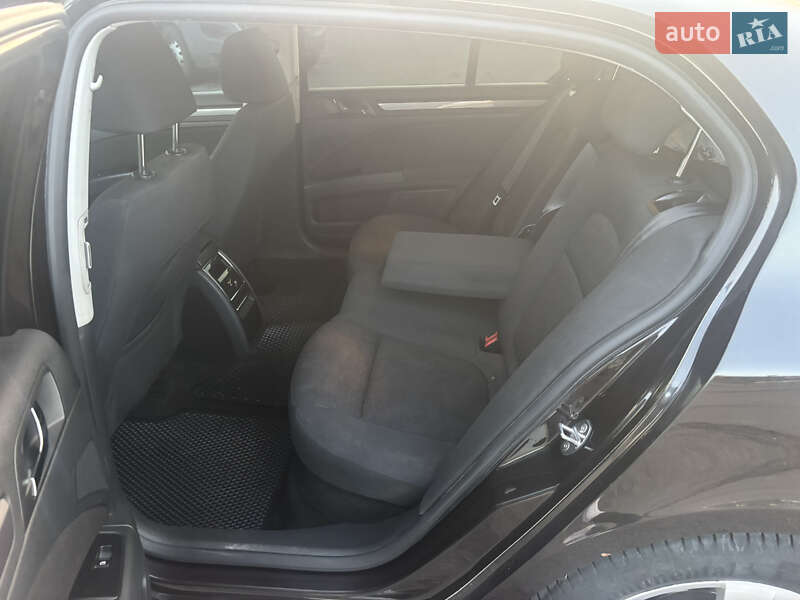 Ліфтбек Skoda Superb 2013 в Львові