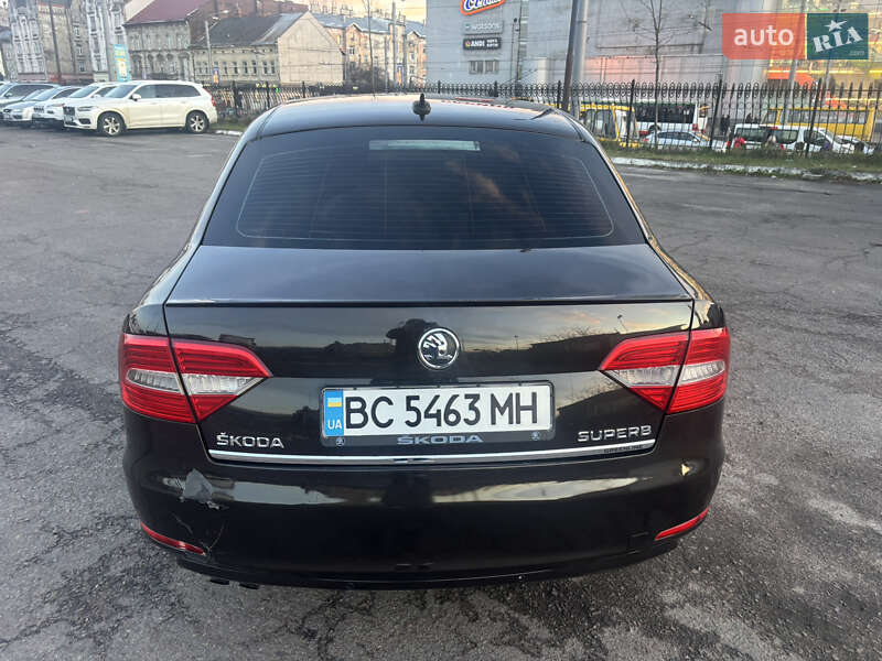 Ліфтбек Skoda Superb 2013 в Львові