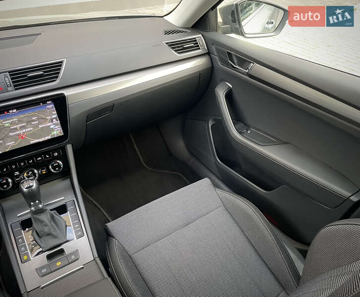 Универсал Skoda Superb 2020 в Мукачево