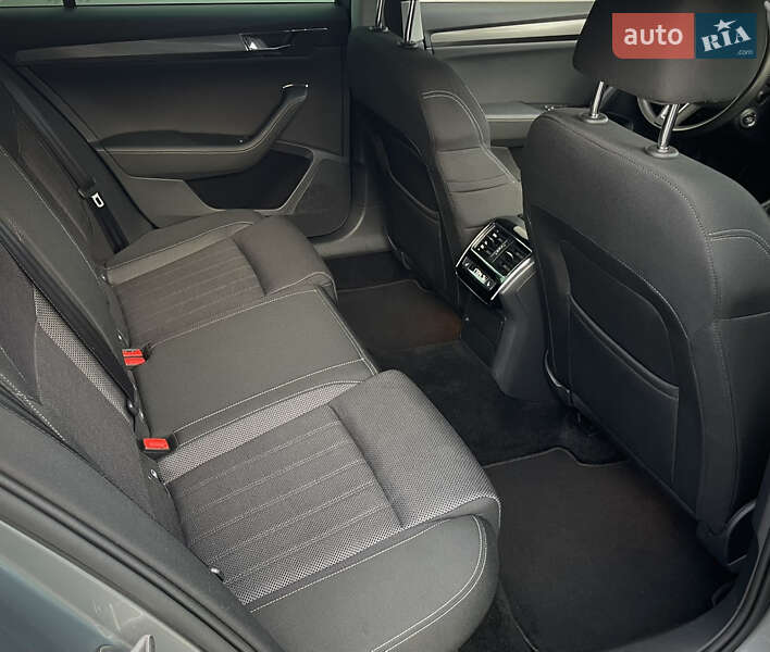 Универсал Skoda Superb 2020 в Мукачево