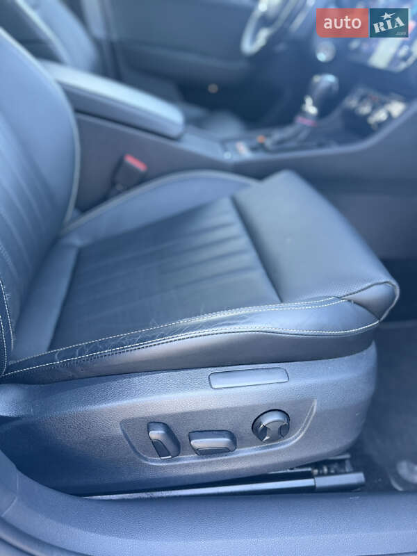 Універсал Skoda Superb 2023 в Луцьку