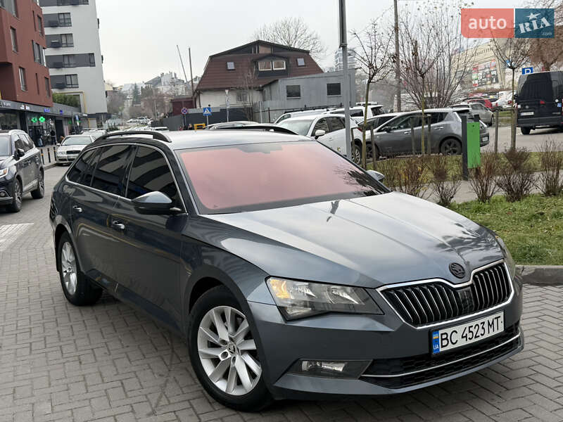 Універсал Skoda Superb 2015 в Львові