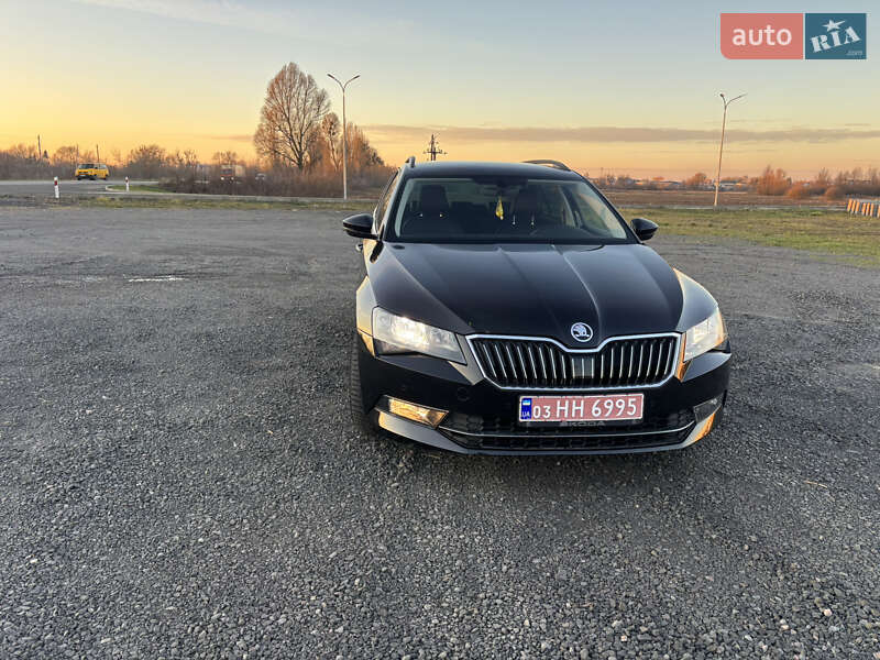 Универсал Skoda Superb 2019 в Ковеле