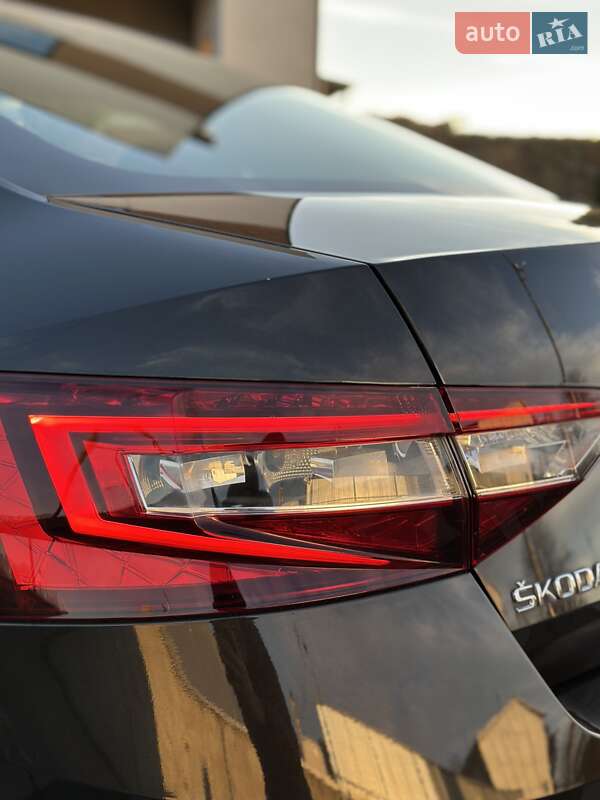 Ліфтбек Skoda Superb 2018 в Стрию