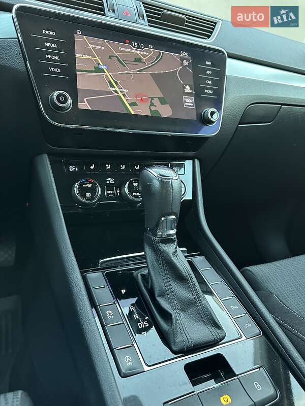 Ліфтбек Skoda Superb 2018 в Стрию