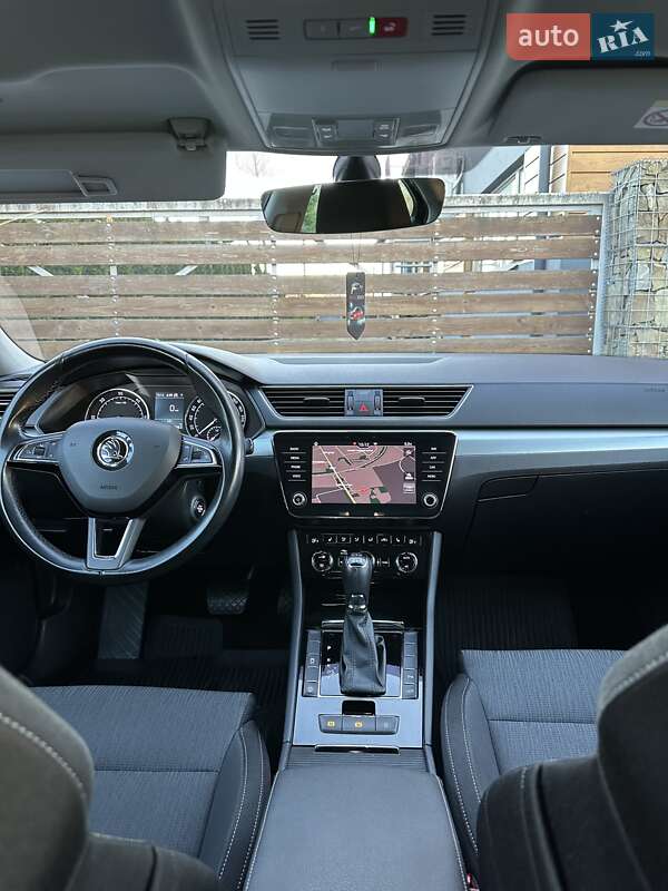 Ліфтбек Skoda Superb 2018 в Стрию