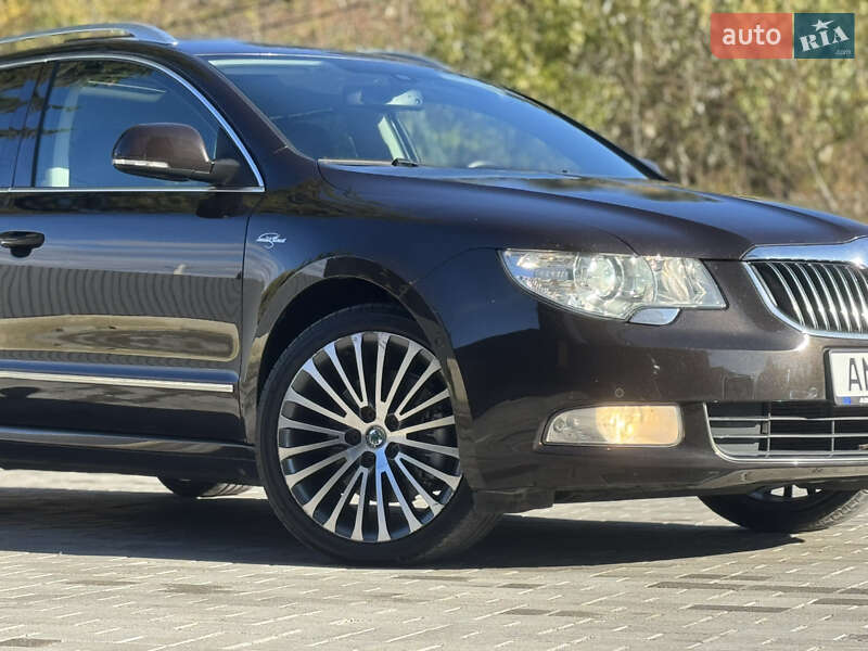 Универсал Skoda Superb 2012 в Кременце