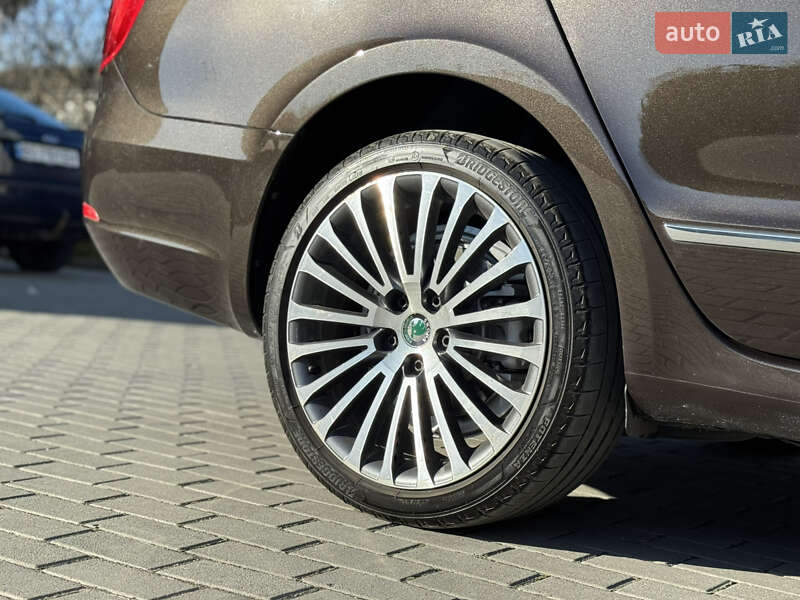 Универсал Skoda Superb 2012 в Кременце