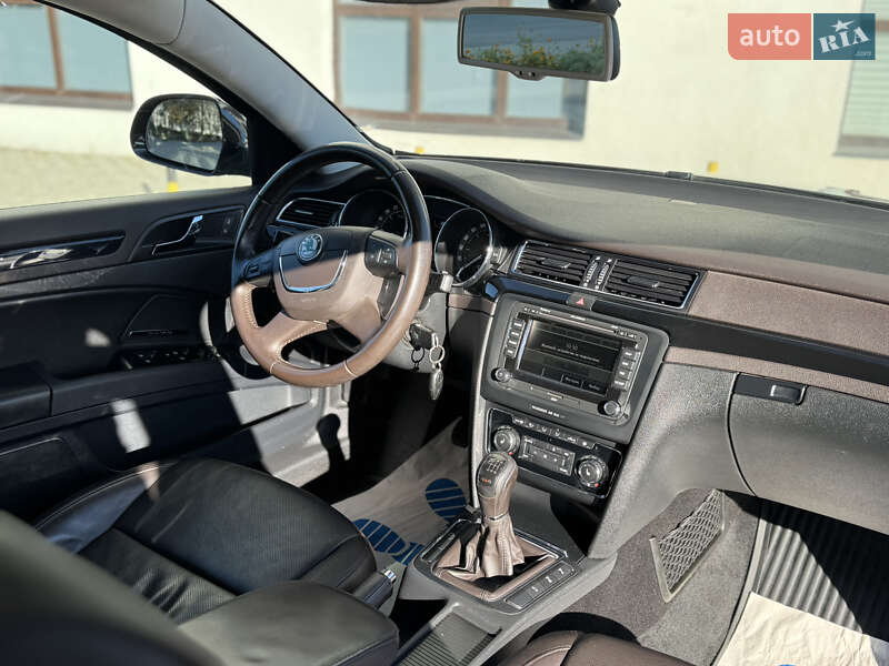 Универсал Skoda Superb 2012 в Кременце