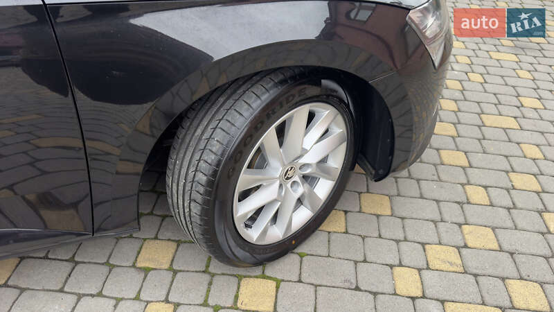 Универсал Skoda Superb 2022 в Сваляве