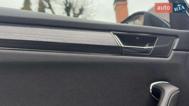 Универсал Skoda Superb 2022 в Сваляве