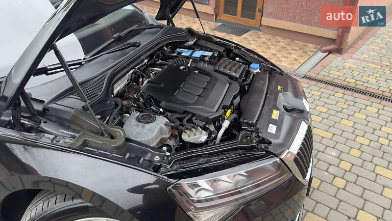 Универсал Skoda Superb 2022 в Сваляве