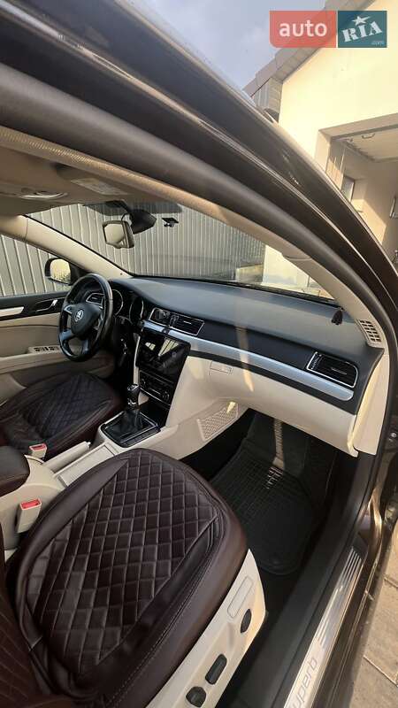 Универсал Skoda Superb 2014 в Измаиле