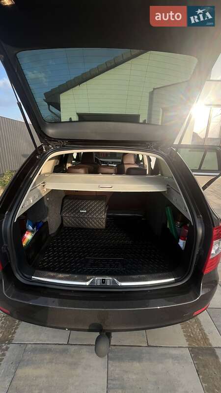 Универсал Skoda Superb 2014 в Измаиле
