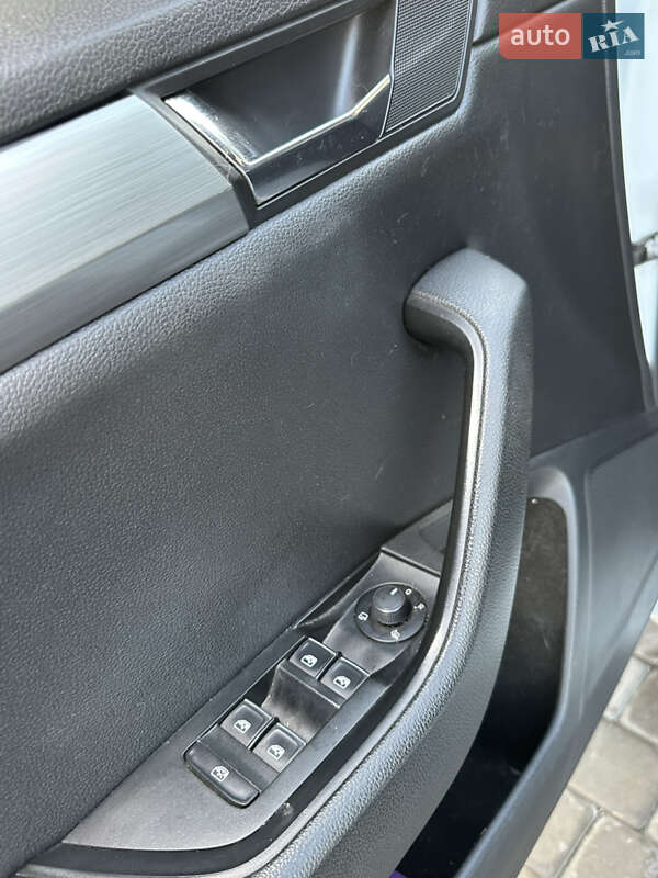 Ліфтбек Skoda Superb 2016 в Кривому Розі