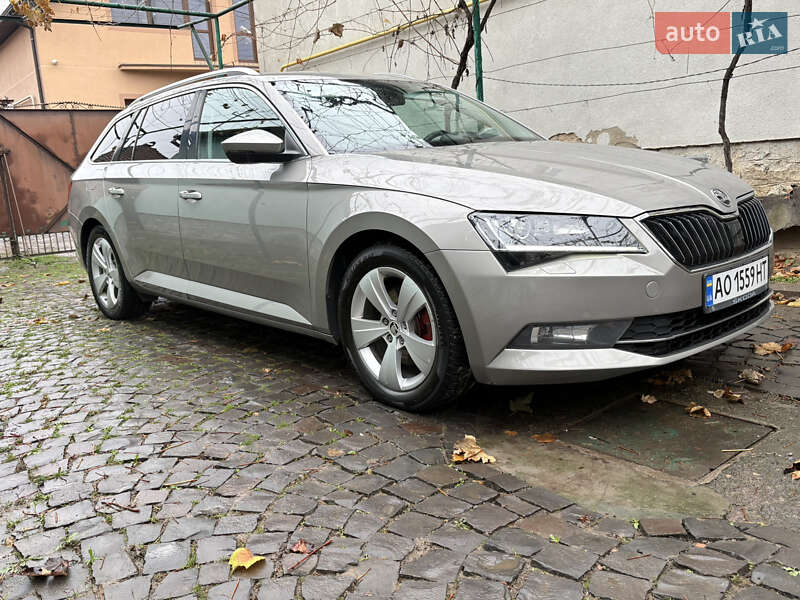 Универсал Skoda Superb 2015 в Мукачево