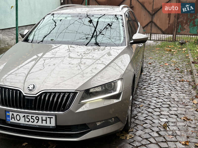 Универсал Skoda Superb 2015 в Мукачево