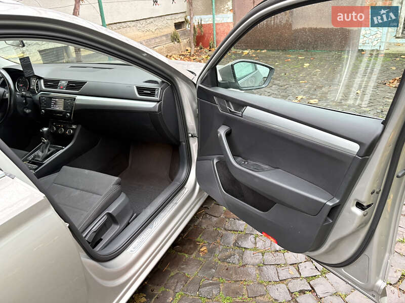 Универсал Skoda Superb 2015 в Мукачево