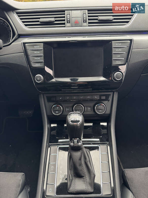 Лифтбек Skoda Superb 2016 в Киеве