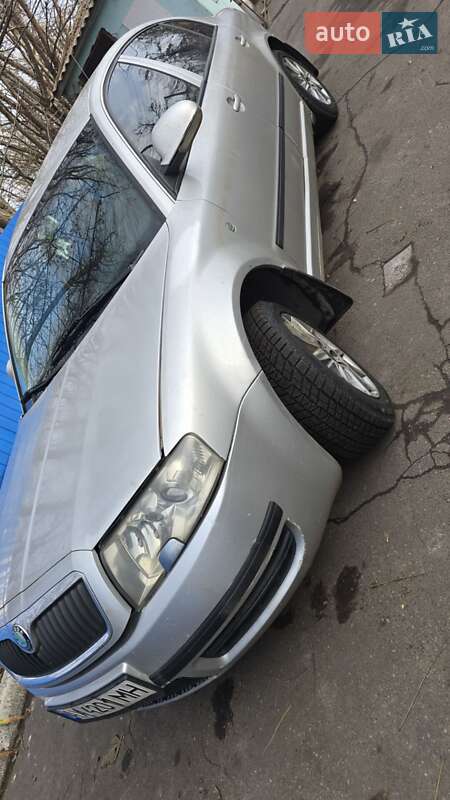 Лифтбек Skoda Superb 2006 в Славянске