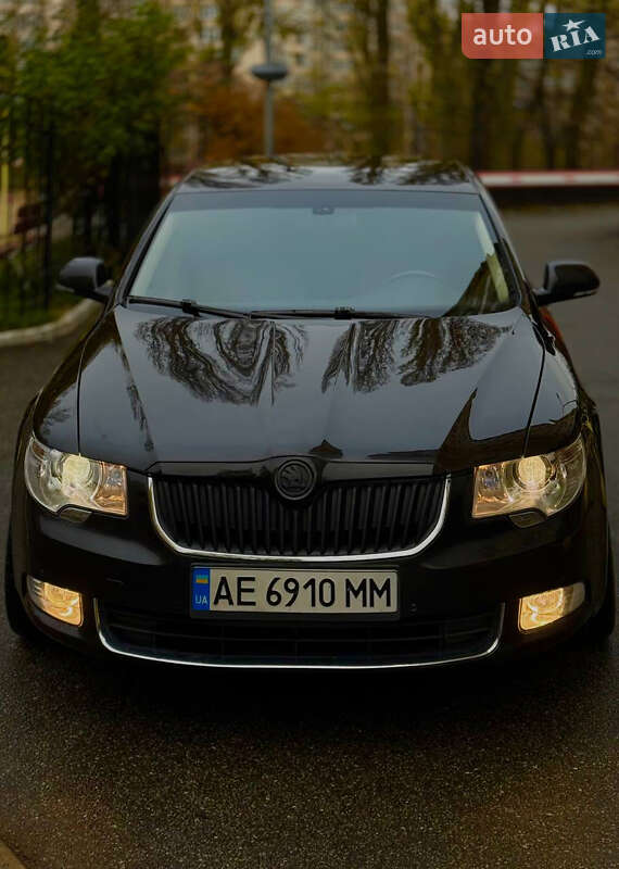Лифтбек Skoda Superb 2009 в Львове