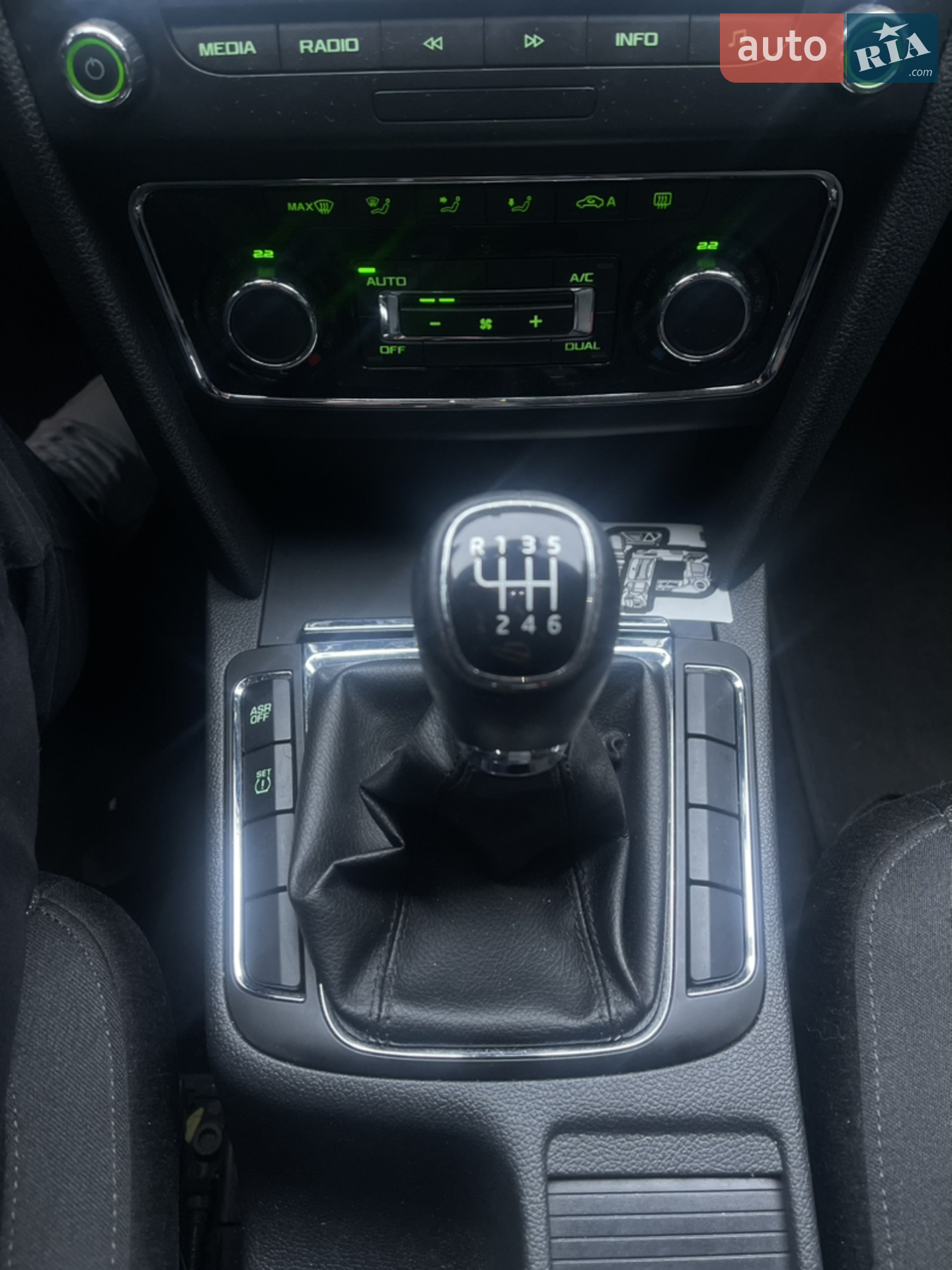 2014 Skoda Superb - мініатюра 7