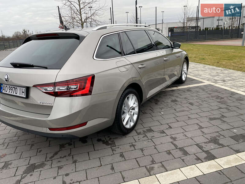 Универсал Skoda Superb 2016 в Мукачево