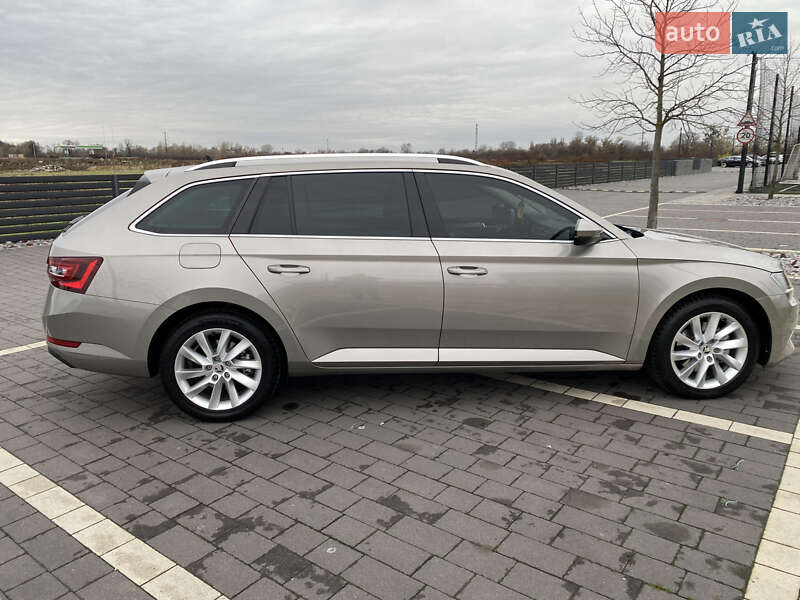 Универсал Skoda Superb 2016 в Мукачево