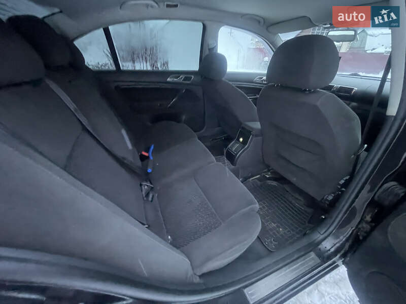 Ліфтбек Skoda Superb 2003 в Турці