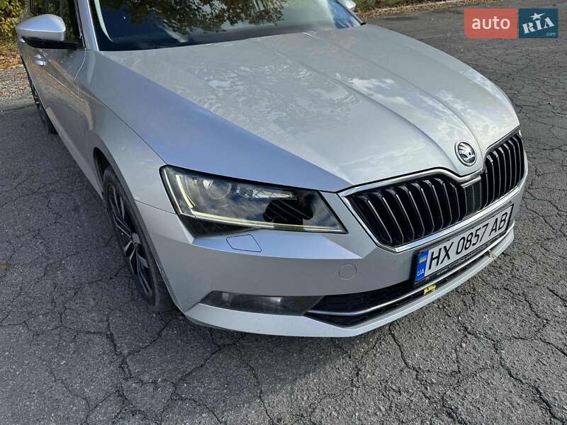 Ліфтбек Skoda Superb 2016 в Хмельницькому