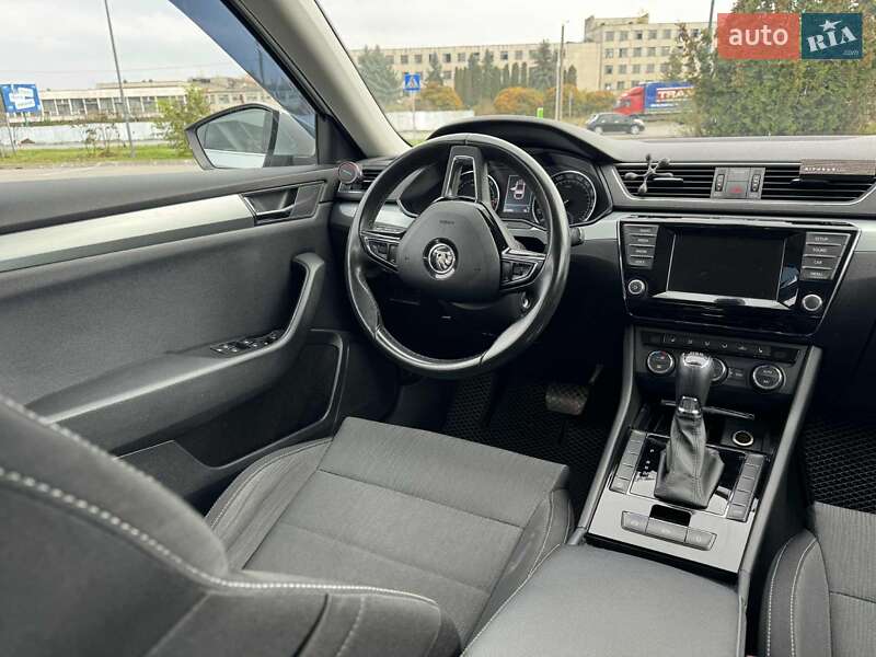 Ліфтбек Skoda Superb 2016 в Хмельницькому