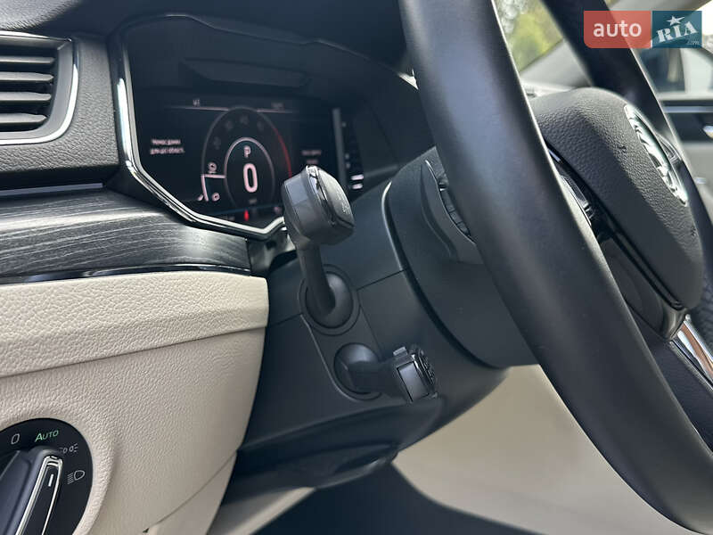 Лифтбек Skoda Superb 2019 в Луцке