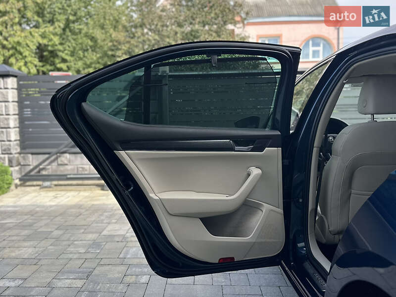 Лифтбек Skoda Superb 2019 в Луцке