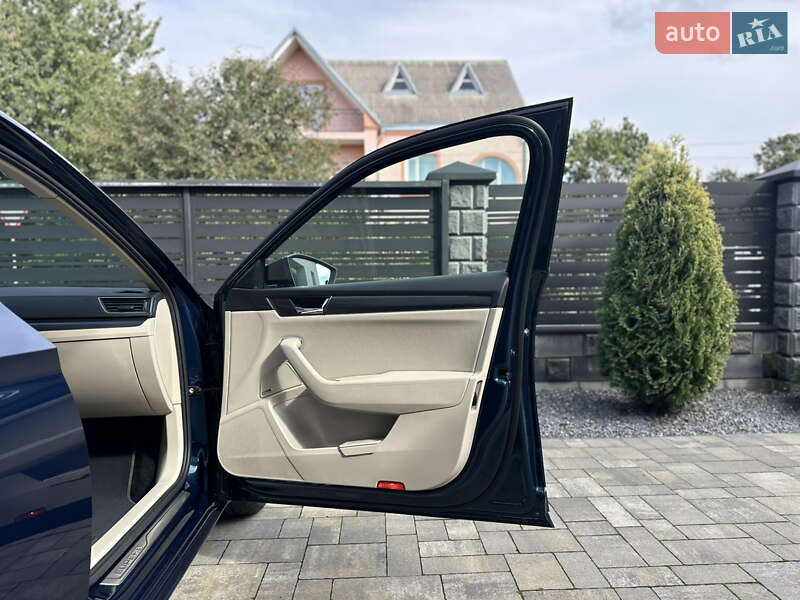 Лифтбек Skoda Superb 2019 в Луцке