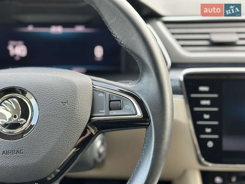 Лифтбек Skoda Superb 2019 в Луцке