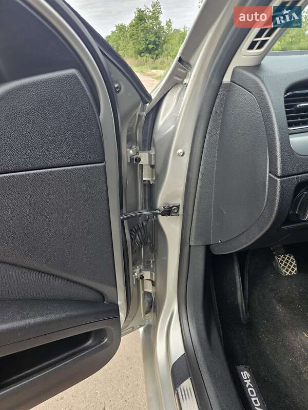 Лифтбек Skoda Superb 2008 в Гадяче