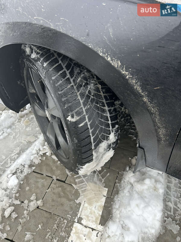 Лифтбек Skoda Superb 2016 в Мостиске