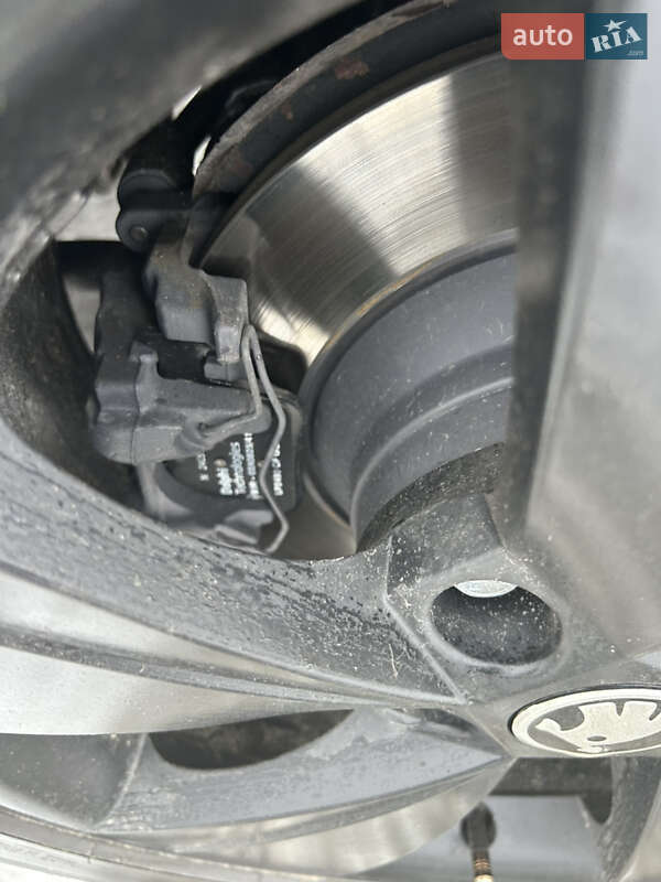 Лифтбек Skoda Superb 2016 в Мостиске