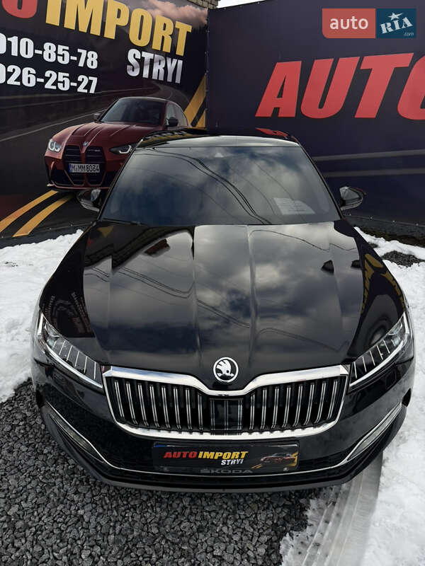 Ліфтбек Skoda Superb 2019 в Стрию