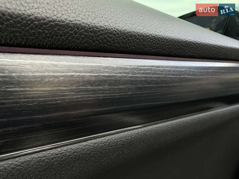 Ліфтбек Skoda Superb 2019 в Стрию