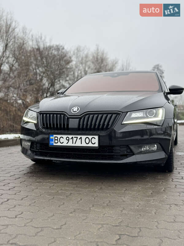 Лифтбек Skoda Superb 2019 в Бродах