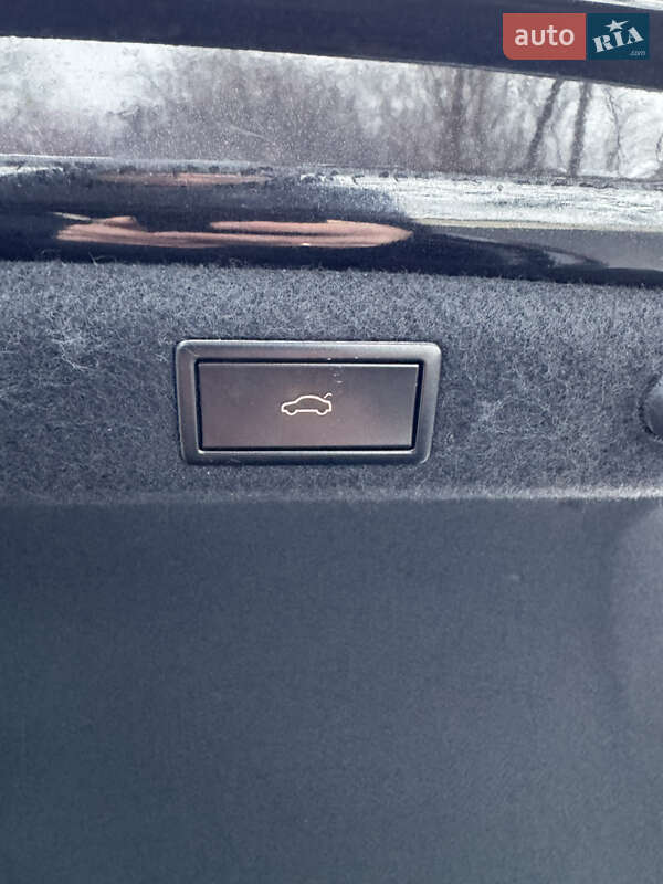 Лифтбек Skoda Superb 2019 в Бродах