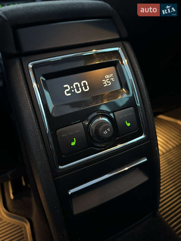 Универсал Skoda Superb 2011 в Почаеве