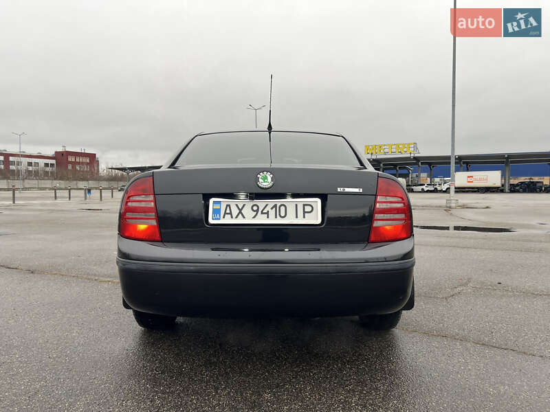 Лифтбек Skoda Superb 2005 в Харькове