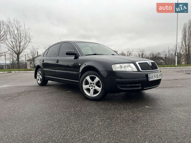 Лифтбек Skoda Superb 2005 в Харькове