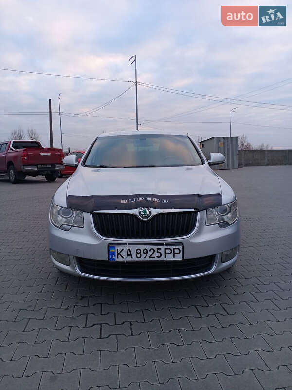 Лифтбек Skoda Superb 2013 в Киеве