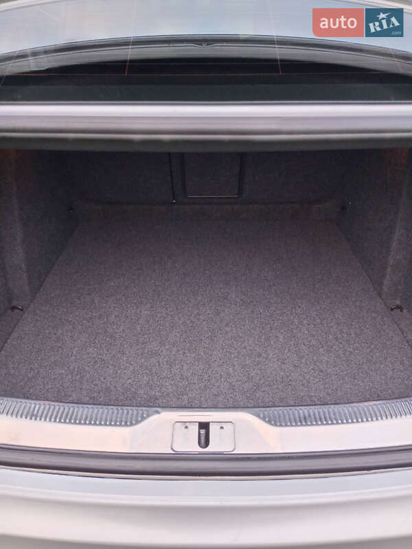 Лифтбек Skoda Superb 2013 в Киеве